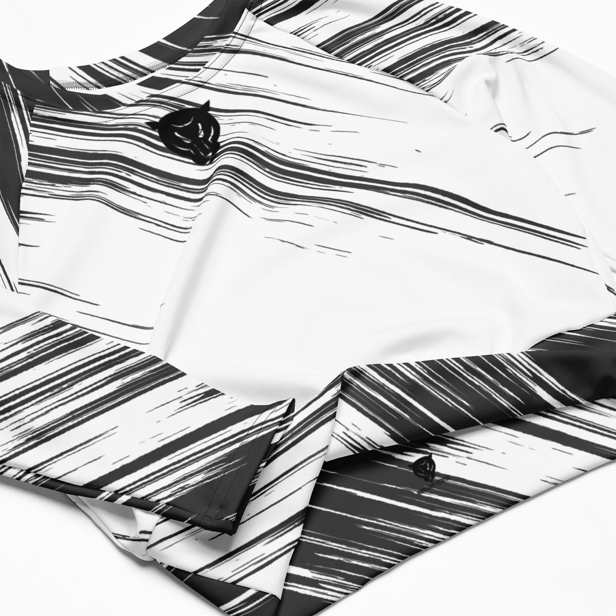 Bodyshift Black and White Long-Sleeve Crop Top